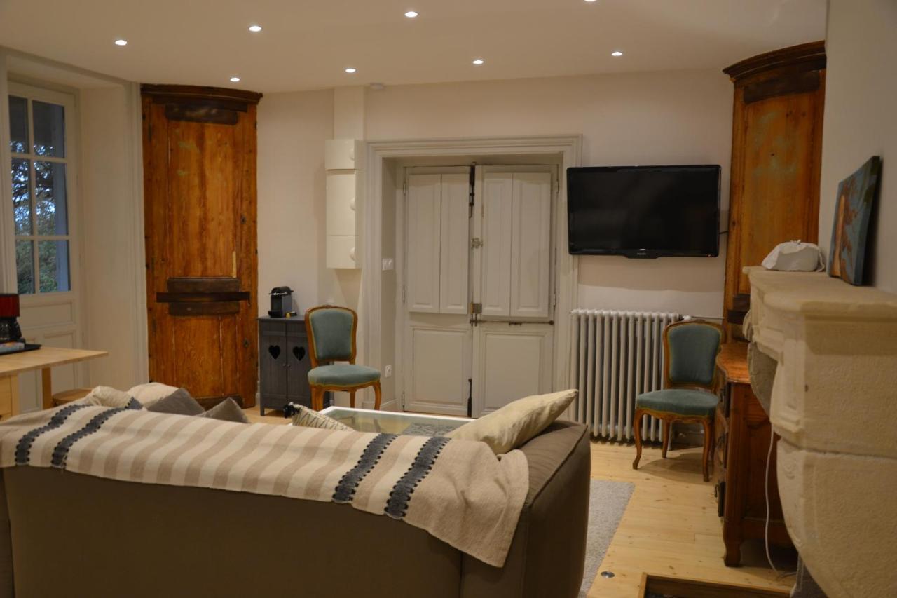 Sur La Colline Apartment Лион Екстериор снимка